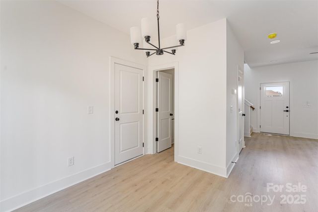 604 6th Street Court NW, Conover, NC 28613