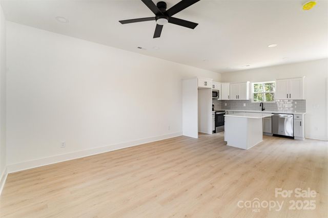 604 6th Street Court NW, Conover, NC 28613