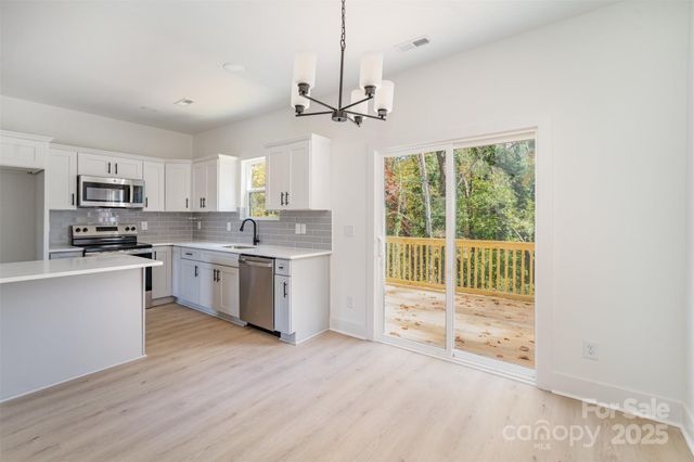 604 6th Street Court NW, Conover, NC 28613