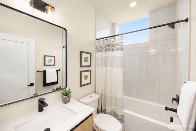 906 A 28th Avenue S, Seattle, WA 98144
