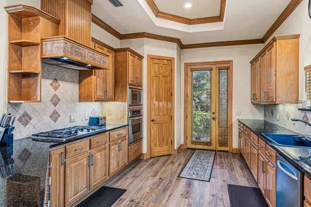 831 Coldwater Creek Circle, Niceville, FL 32578