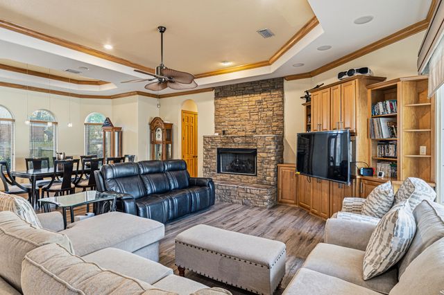 831 Coldwater Creek Circle, Niceville, FL 32578