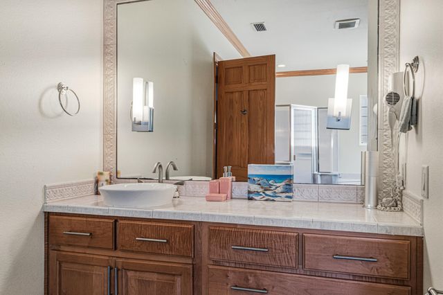 831 Coldwater Creek Circle, Niceville, FL 32578