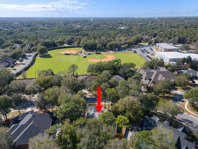 831 Coldwater Creek Circle, Niceville, FL 32578