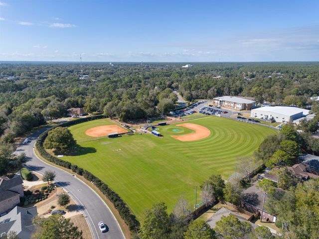 831 Coldwater Creek Circle, Niceville, FL 32578