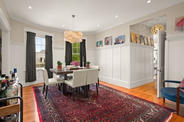 8 Colbourne Cres 3, Brookline, MA 02445