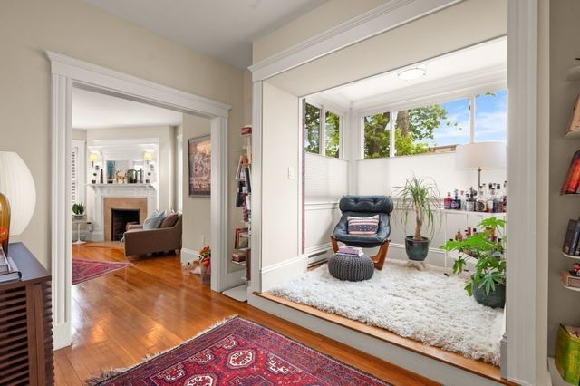 8 Colbourne Cres 3, Brookline, MA 02445