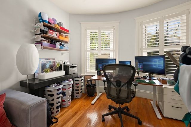 8 Colbourne Cres 3, Brookline, MA 02445