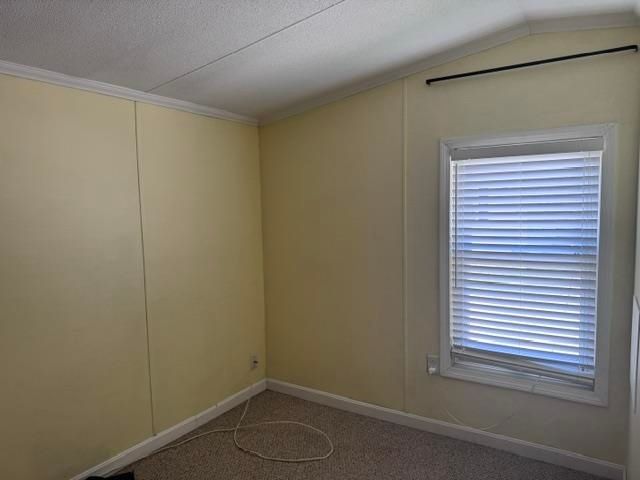 43 Mobile Drive, Hudson, NH 03051