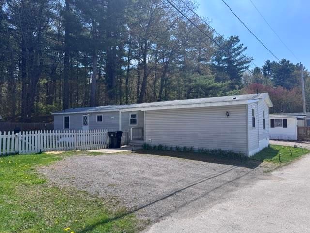 43 Mobile Drive, Hudson, NH 03051