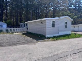 43 Mobile Drive, Hudson, NH 03051