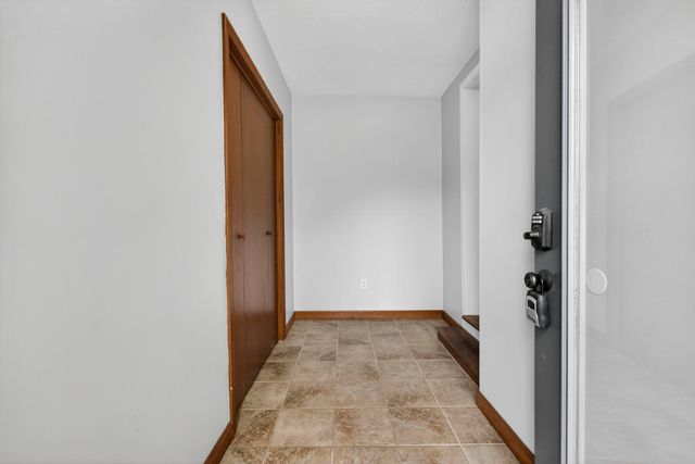 23 Radcliffe Drive, Milford, NH 03055