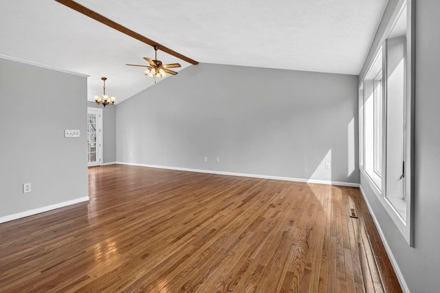 23 Radcliffe Drive, Milford, NH 03055