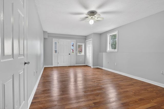 23 Radcliffe Drive, Milford, NH 03055