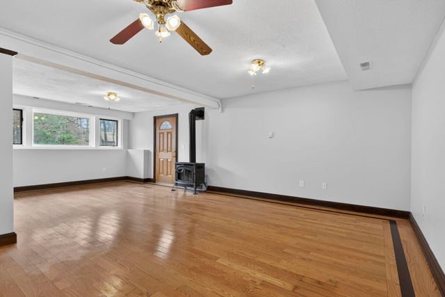 23 Radcliffe Drive, Milford, NH 03055