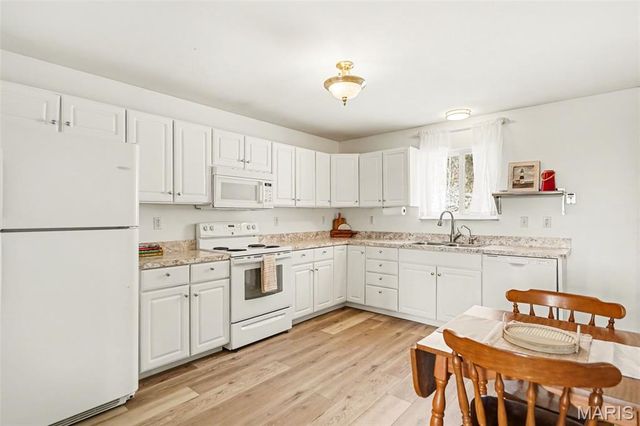 6427 Hillsboro House Springs Road, House Springs, MO 63051