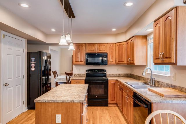 1366 Mountain Ash, Batavia Twp, OH 45102