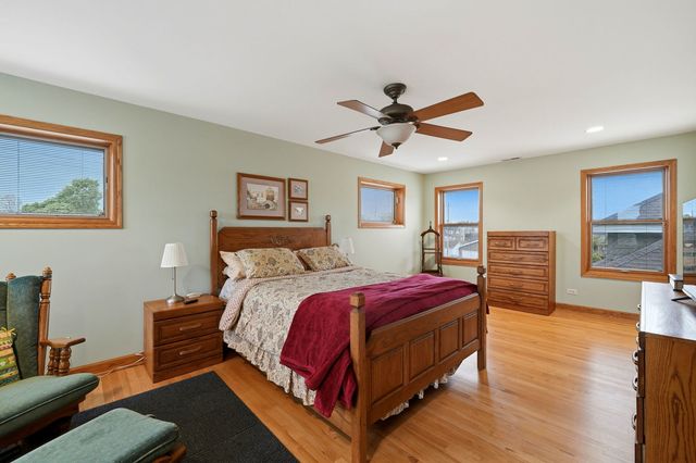 3505 N Nottingham Avenue, Chicago, IL 60634