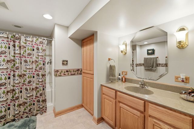 3505 N Nottingham Avenue, Chicago, IL 60634