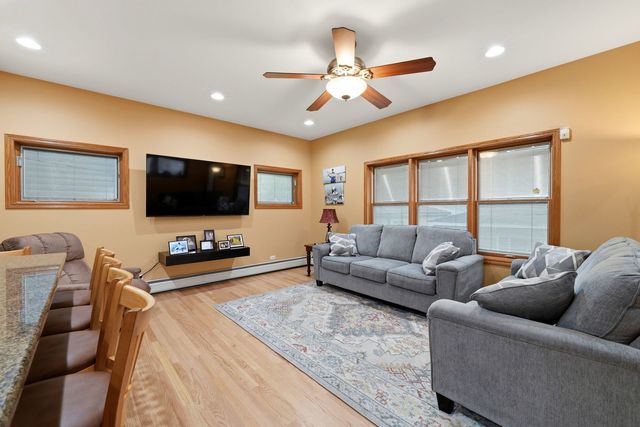 3505 N Nottingham Avenue, Chicago, IL 60634