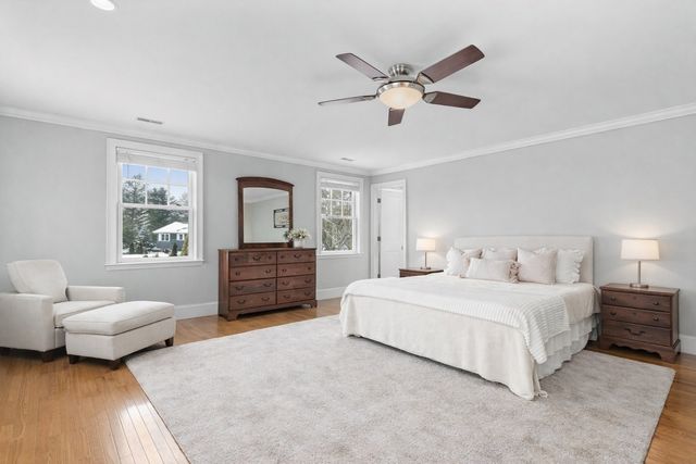 37 Mayflower Road, Winchester, MA 01890