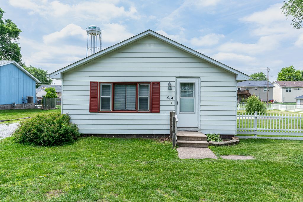 815 7th Street, Colona, IL 61241