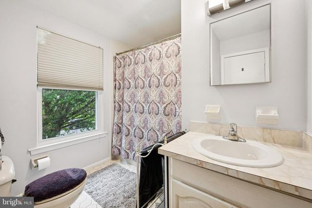 10 TROON RD, Clementon, NJ 08021