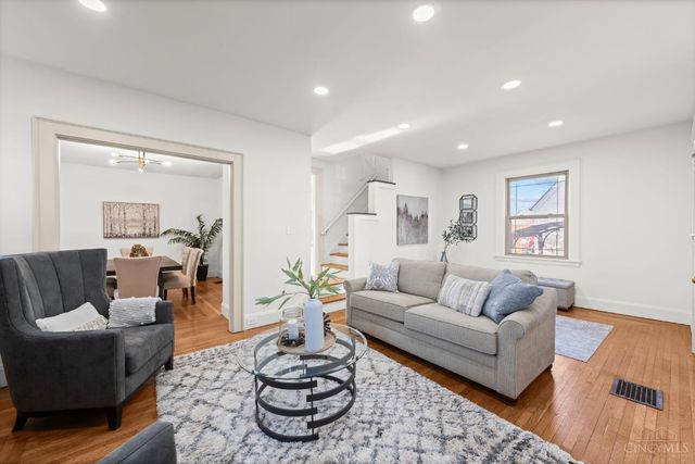 3625 Zinsle Avenue, Cincinnati, OH 45213