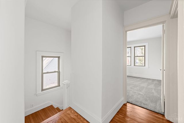 3625 Zinsle Avenue, Cincinnati, OH 45213