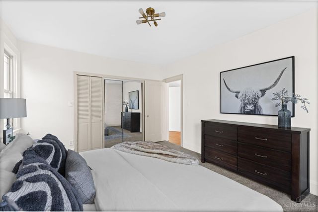 3625 Zinsle Avenue, Cincinnati, OH 45213