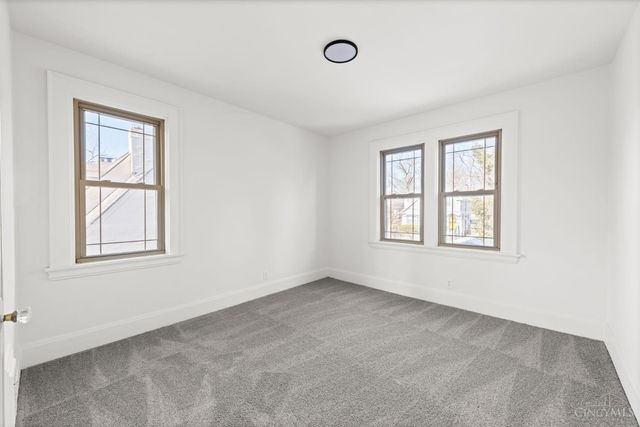 3625 Zinsle Avenue, Cincinnati, OH 45213