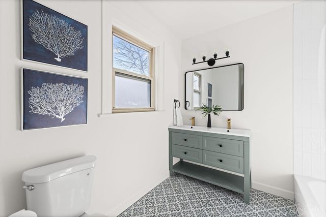 3625 Zinsle Avenue, Cincinnati, OH 45213