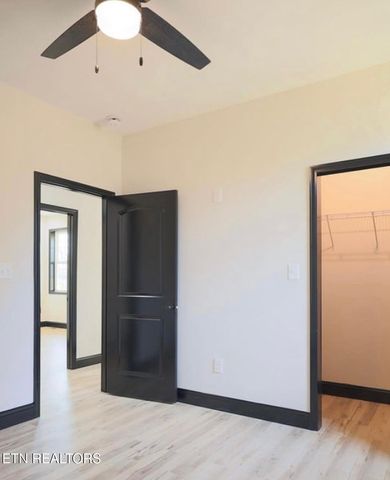 3944 Seahorn Ave, Knoxville, TN 37914