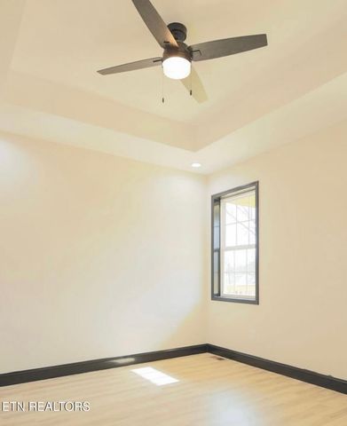 3944 Seahorn Ave, Knoxville, TN 37914