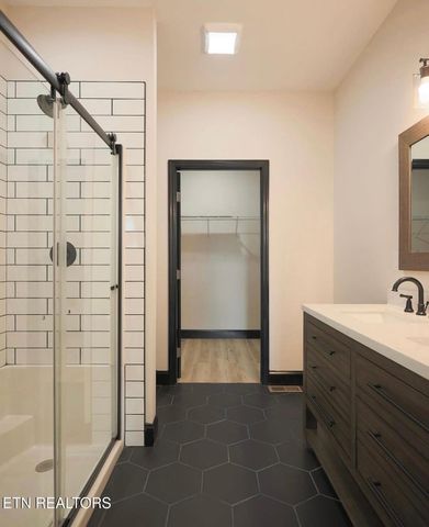 3944 Seahorn Ave, Knoxville, TN 37914