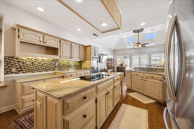 8876 DARBY DAN LN, Germantown, TN 38138