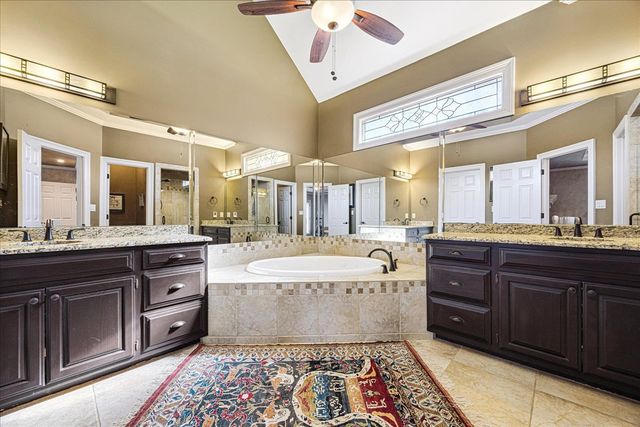 8876 DARBY DAN LN, Germantown, TN 38138