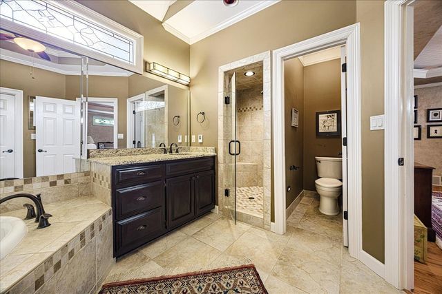 8876 DARBY DAN LN, Germantown, TN 38138