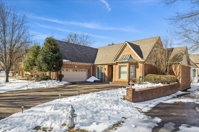 8876 DARBY DAN LN, Germantown, TN 38138