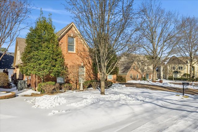 8876 DARBY DAN LN, Germantown, TN 38138