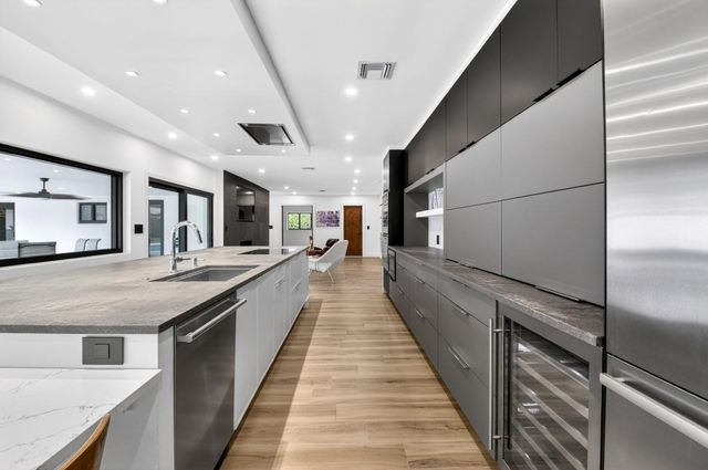 6899 Viento Way, Boca Raton, FL 33433