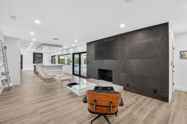 6899 Viento Way, Boca Raton, FL 33433