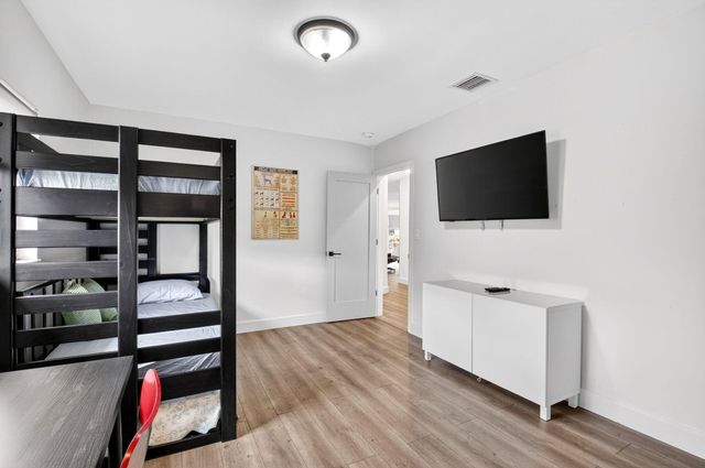 6899 Viento Way, Boca Raton, FL 33433