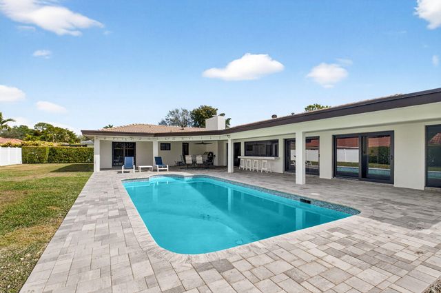 6899 Viento Way, Boca Raton, FL 33433