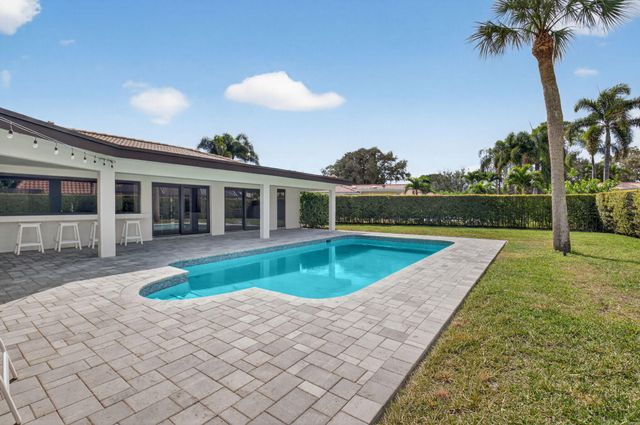 6899 Viento Way, Boca Raton, FL 33433