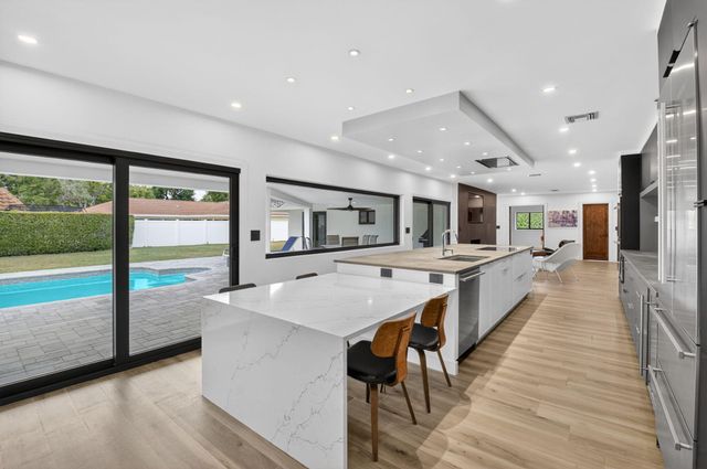 6899 Viento Way, Boca Raton, FL 33433