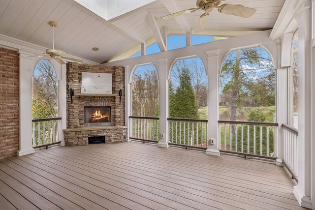 525 Dekemont Ln, Brentwood, TN 37027