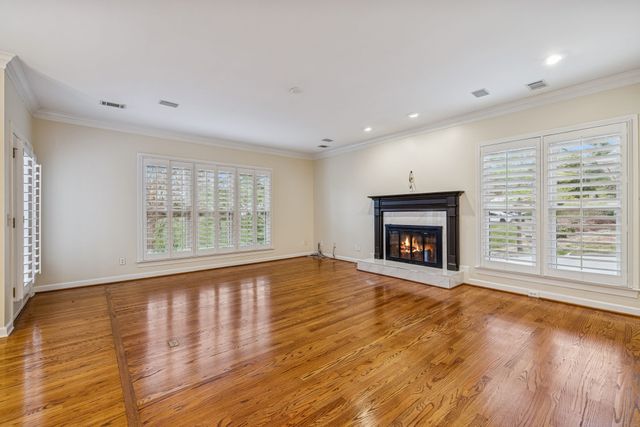 525 Dekemont Ln, Brentwood, TN 37027