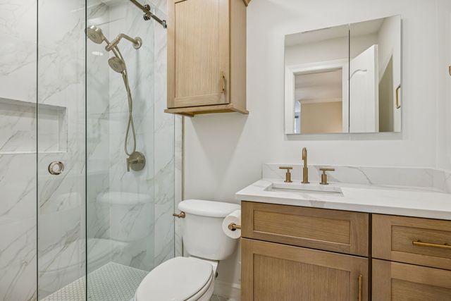 525 Dekemont Ln, Brentwood, TN 37027