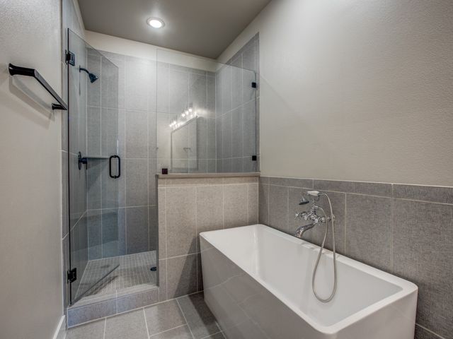 2527 Carolwood Lane, Dallas, TX 75212